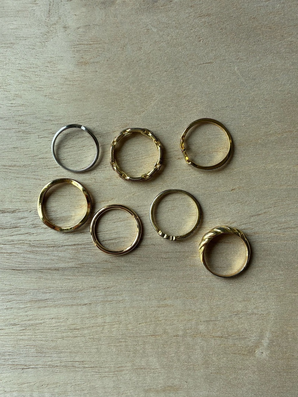 Mixed Ring Lot 7 Rings Stackable Boho Gold Tone Copper Textured
Bands